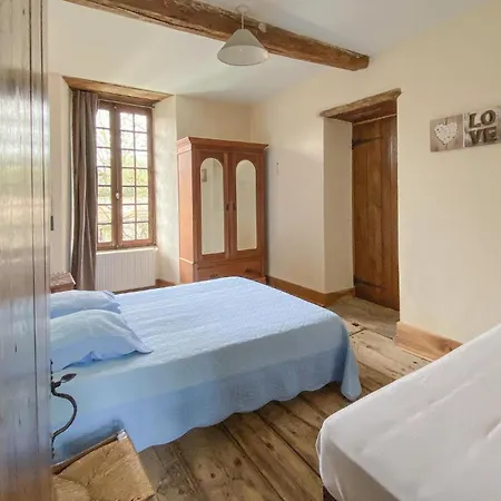 Lovely In Σπίτι διακοπών Chiché